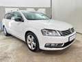 Volkswagen Passat Variant 2,0 TDi NAVI PDC AHK SCHECKHEFT Weiß - thumbnail 3