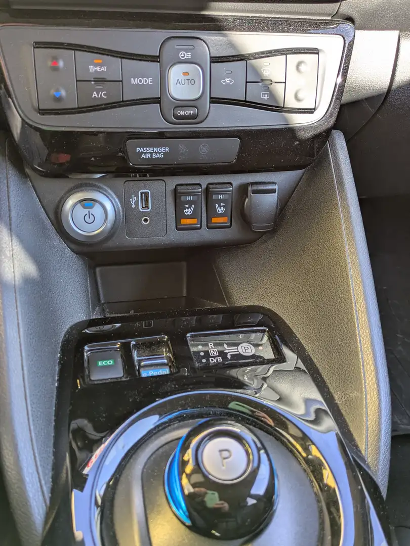 Nissan Leaf Leaf Tekna 40kWh Tekna Grau - 2