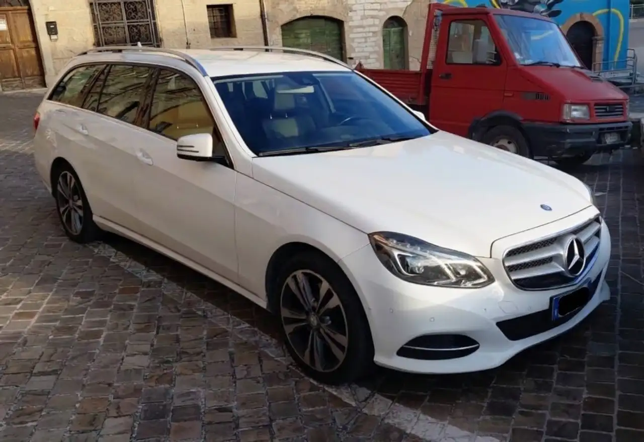 Mercedes-Benz E 220