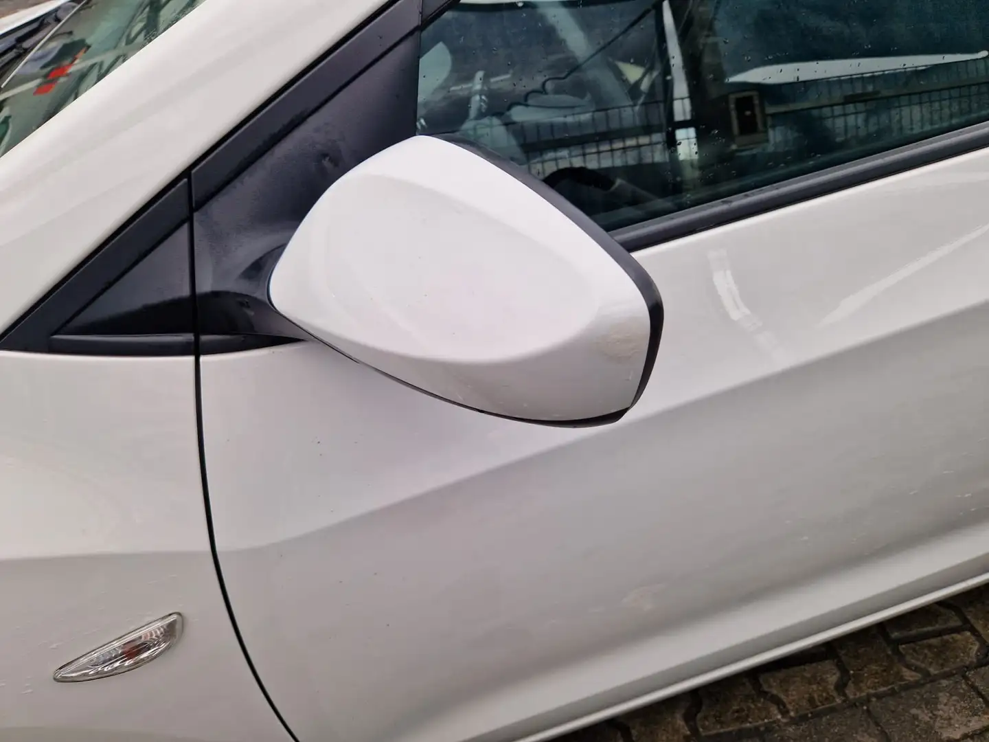 Hyundai i30 1.4 Coupe Design Weiß - 2