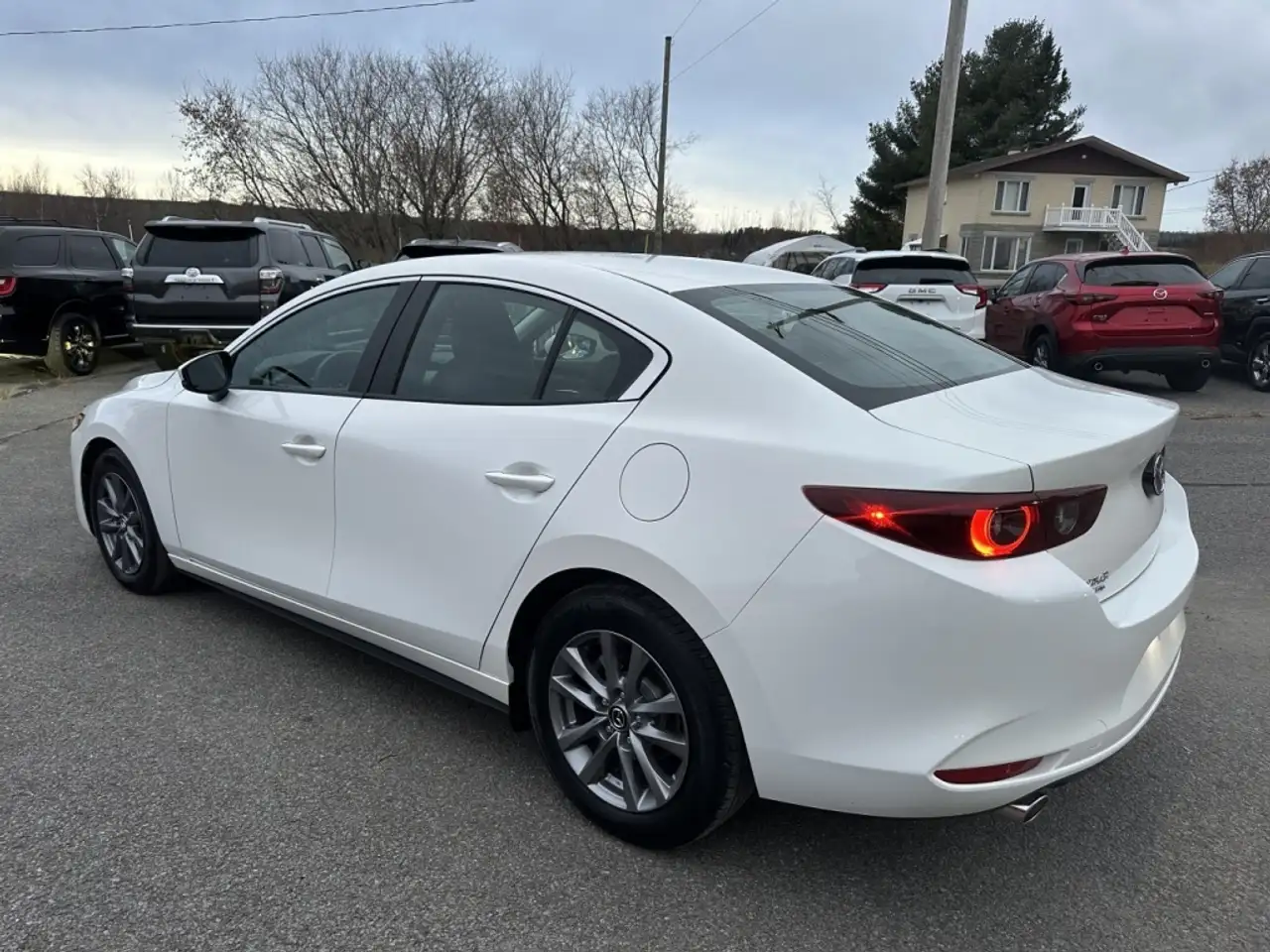 Mazda 3 снимка Mazda 3