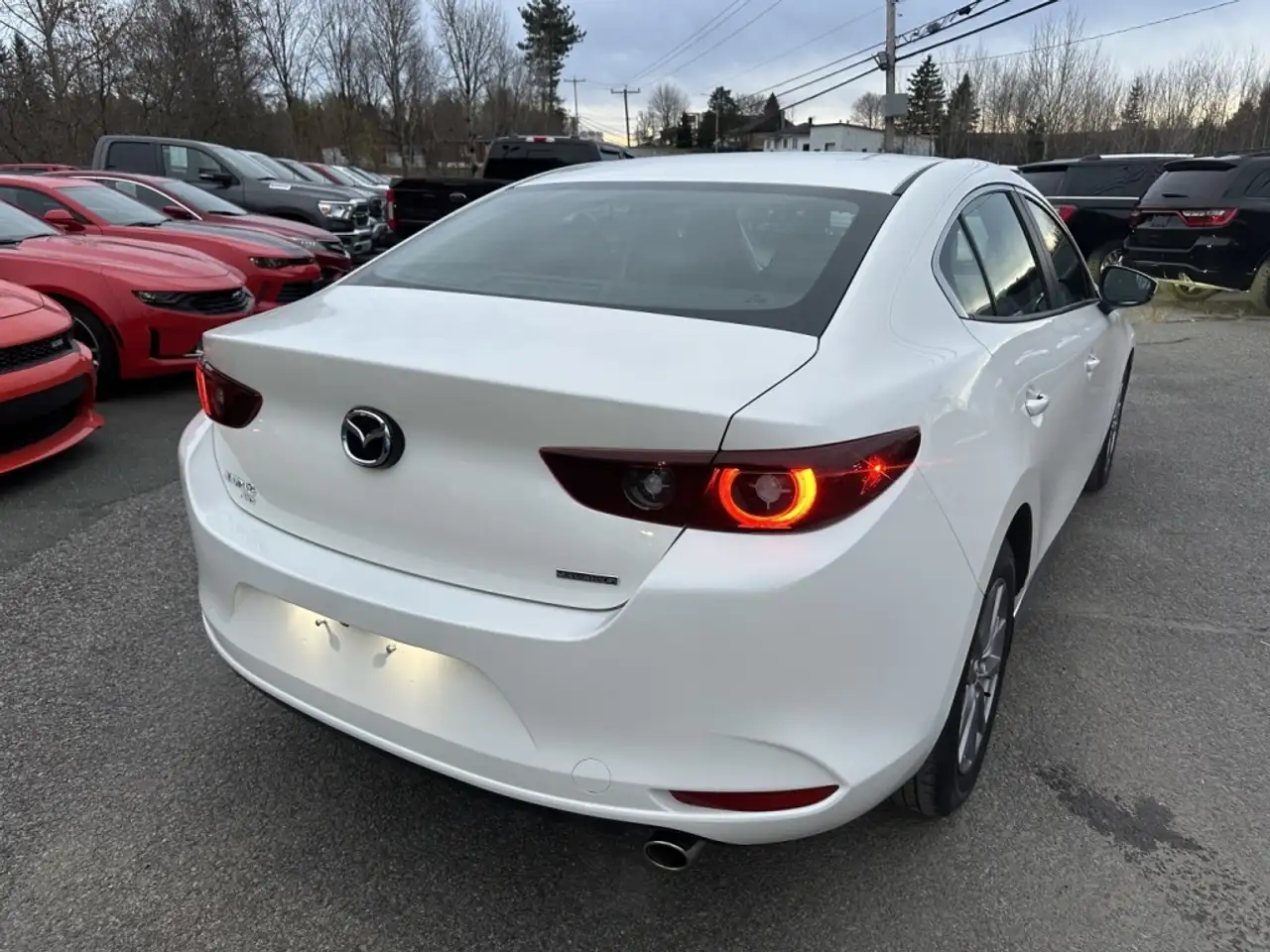 Mazda 3 снимка Mazda 3