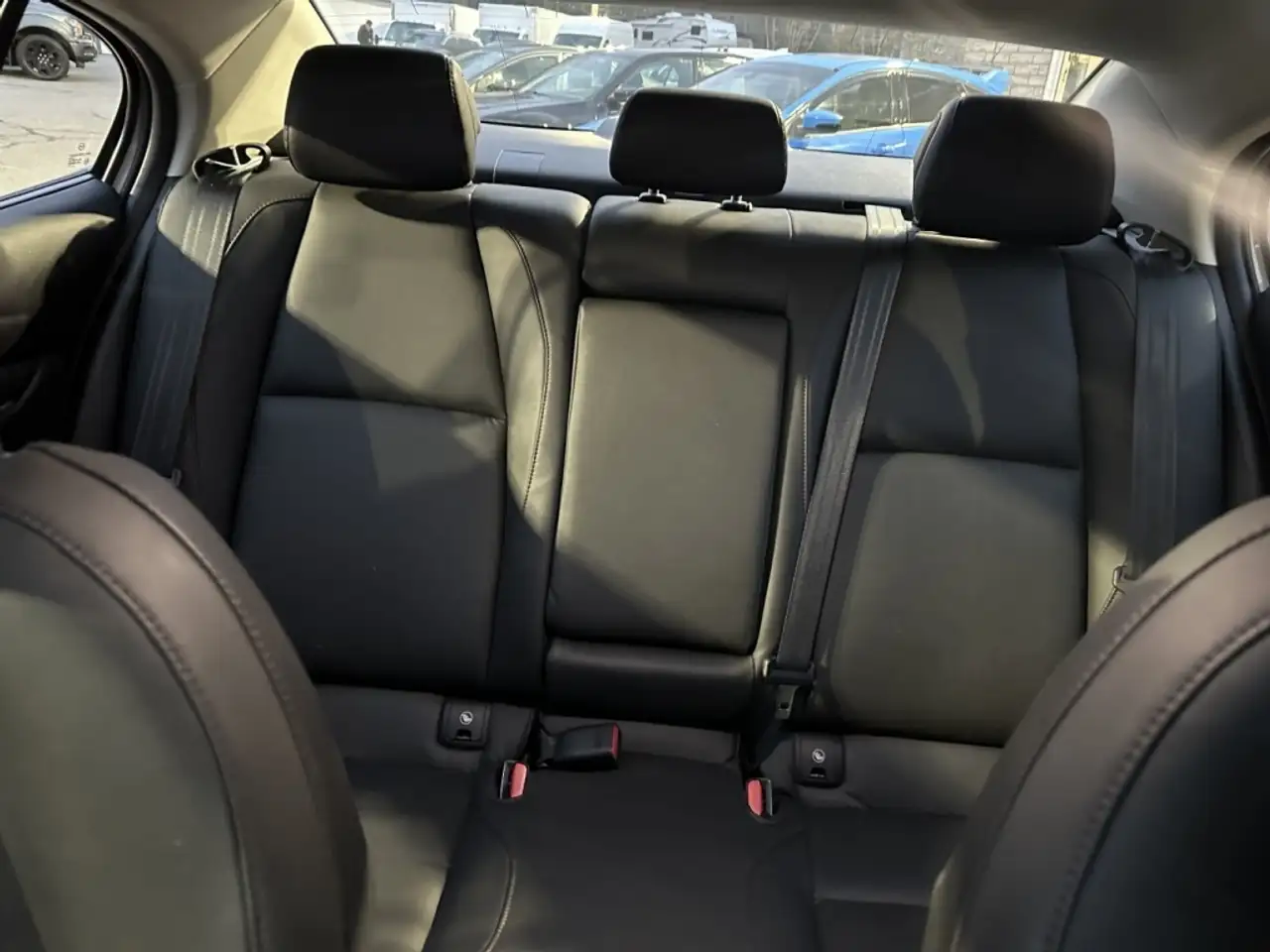 Mazda 3 снимка Mazda 3