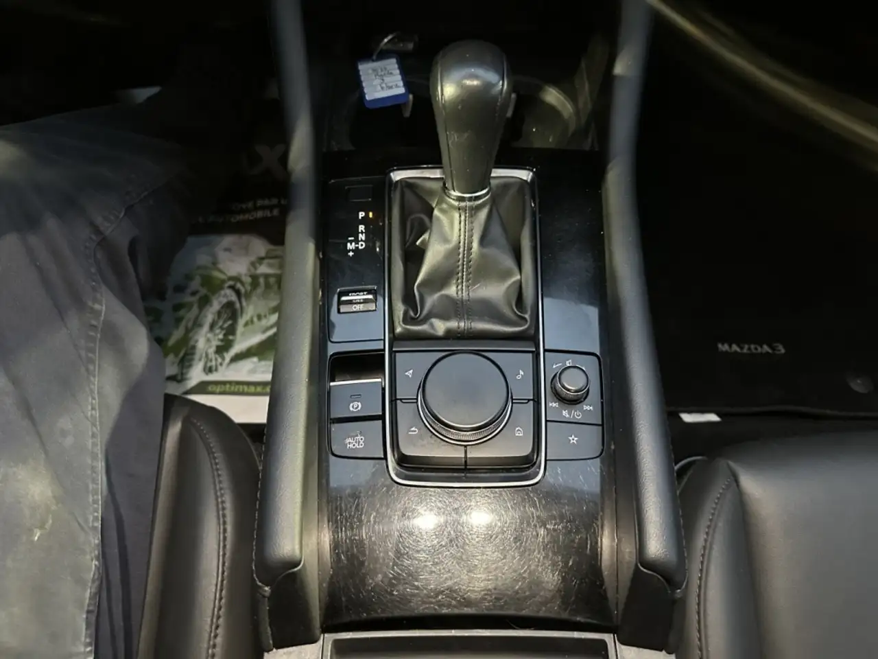 Mazda 3 снимка Mazda 3