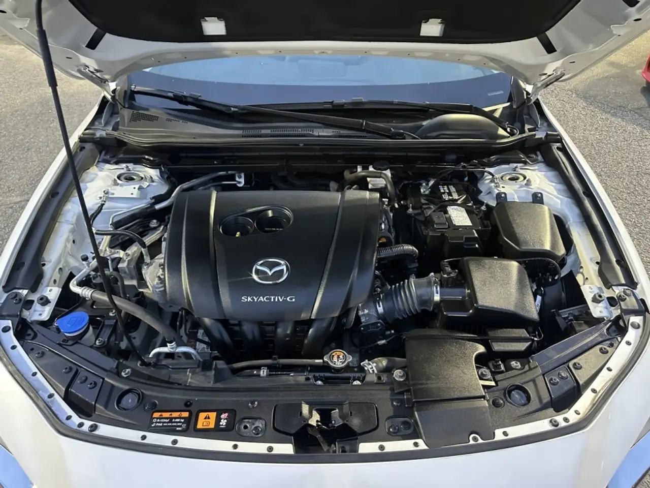 Mazda 3 снимка Mazda 3