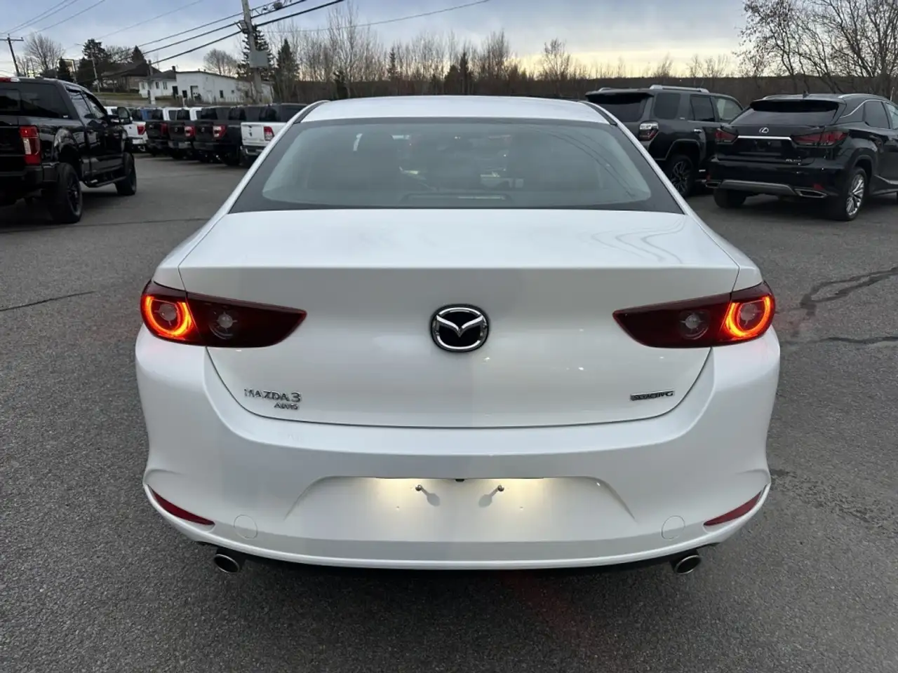 Mazda 3 снимка Mazda 3