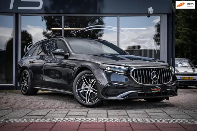Mercedes-Benz E 300 Estate e AMG Line|Distronic|Black edition|Burmeste