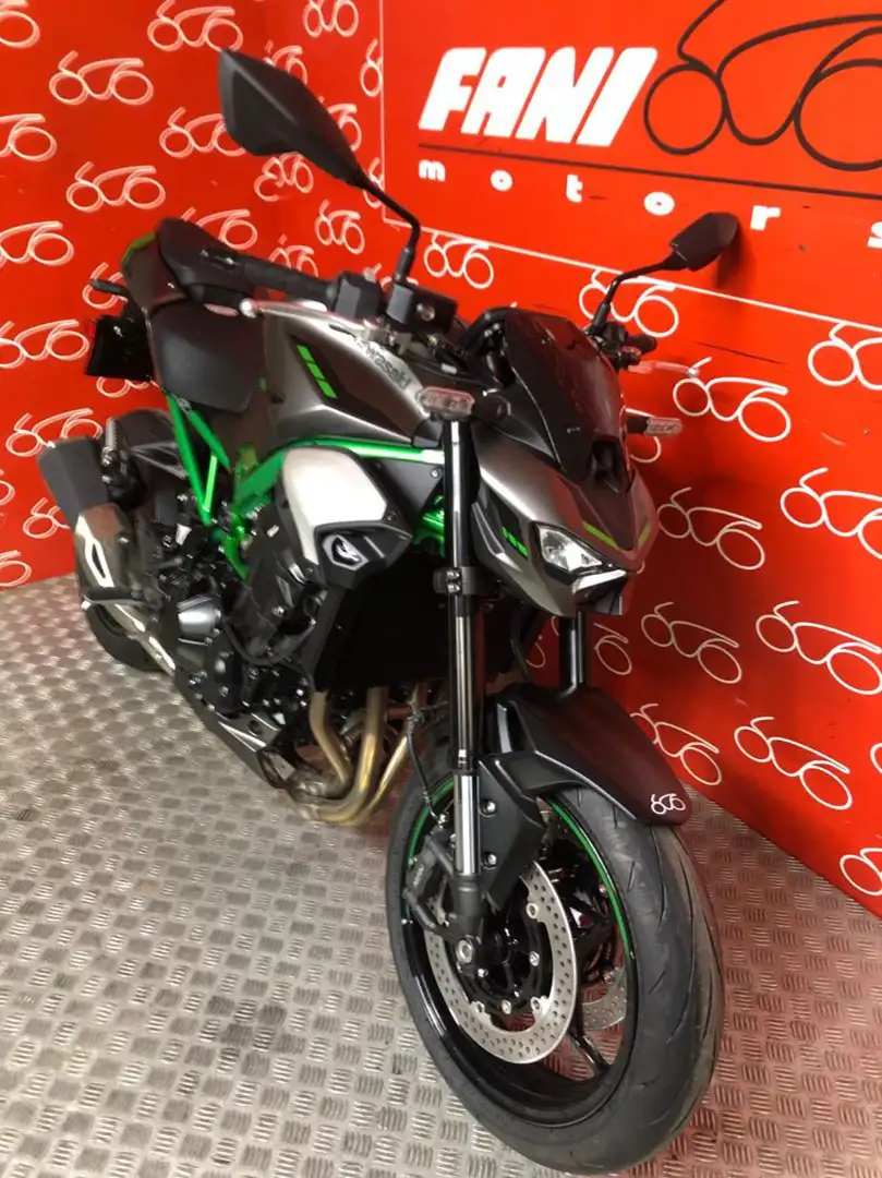 Kawasaki Z 900 . - 2