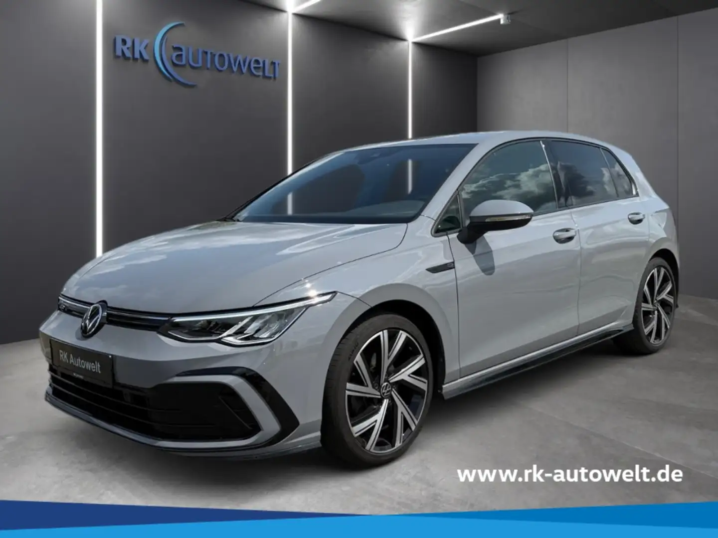 Volkswagen Golf 8 VIII R-Line 1.5 eTSI Navi ACC Apple CarPlay Grijs - 1
