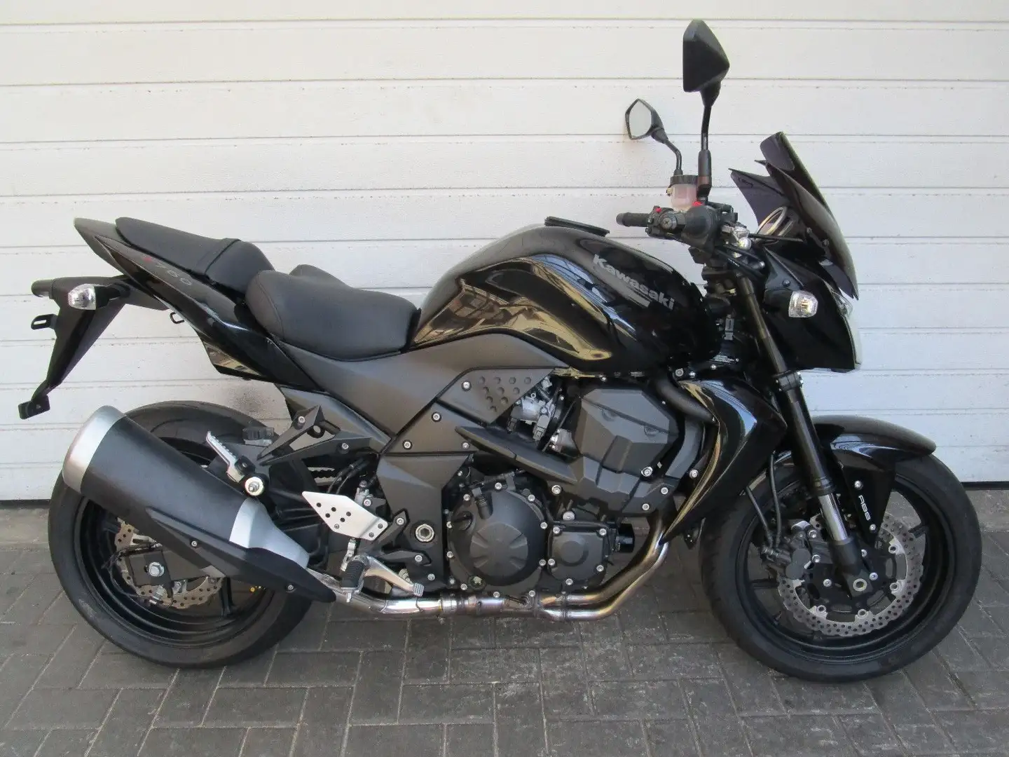 Kawasaki Z 750 31184 km    1.Hand    Scheckheft Schwarz - 1