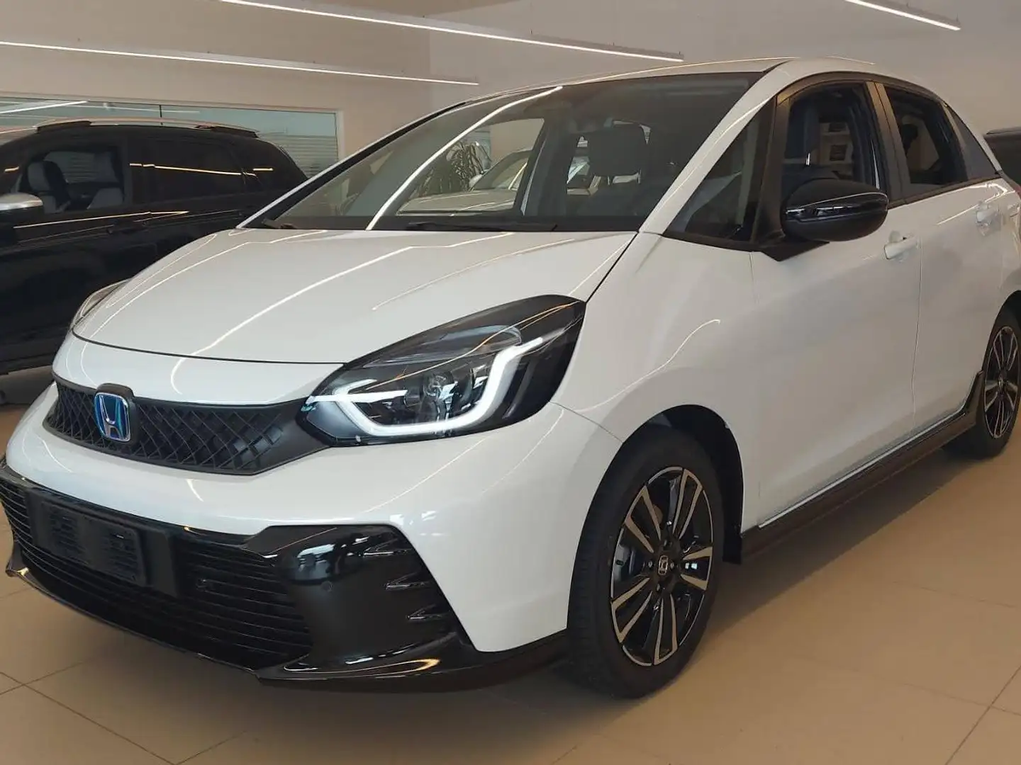 Honda Jazz 1.5 hev Sport ecvt Білий - 1