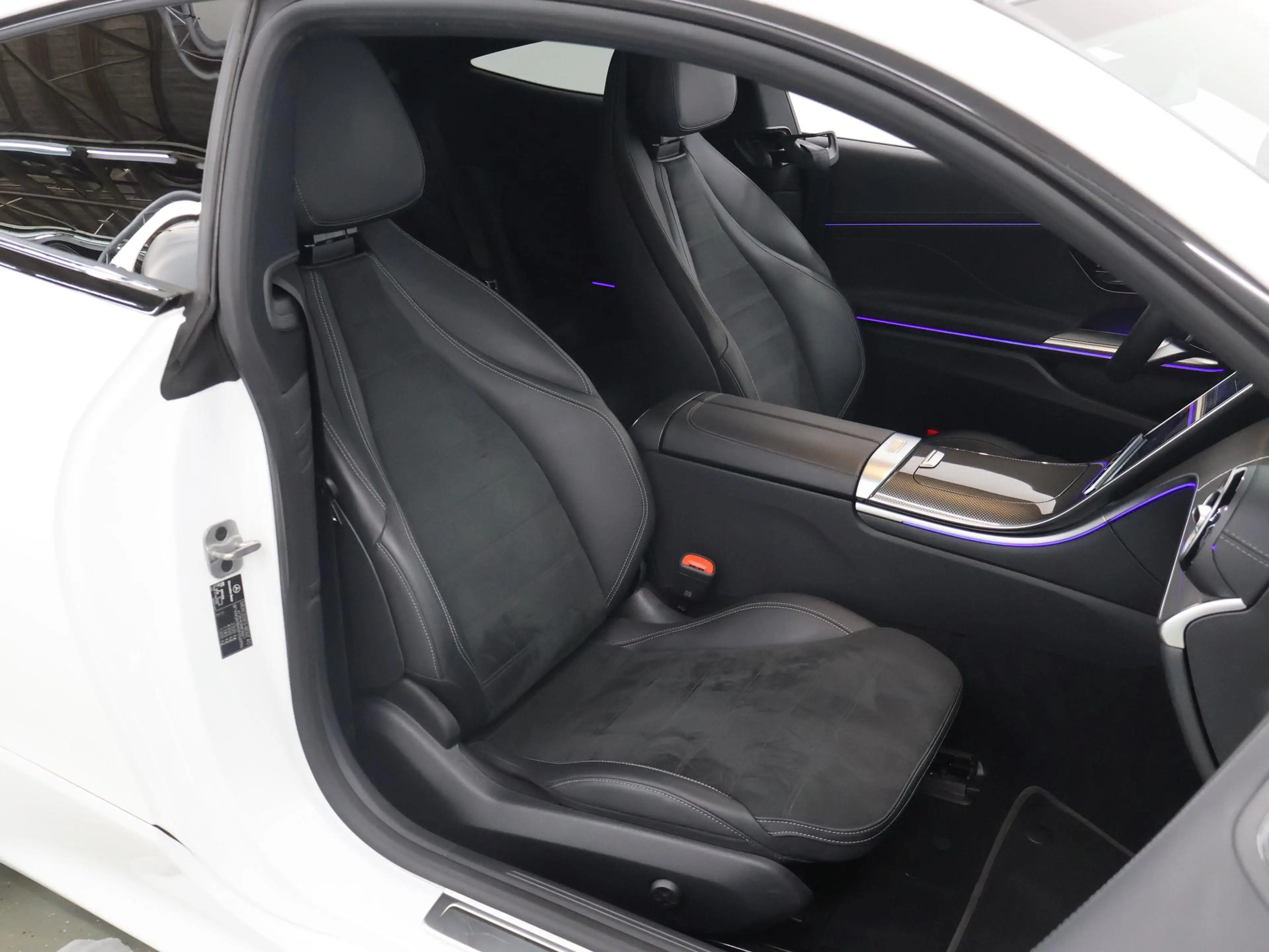 Mercedes-Benz CLE 300 Coupé 4MATIC AMG Line | Premium pakket | Night pak — photo 10