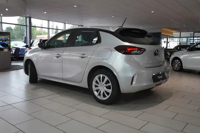 Opel Corsa view 9