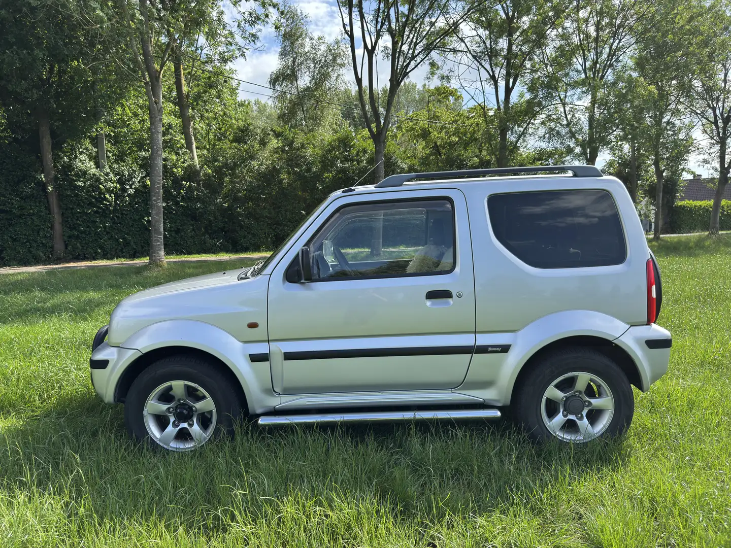 Suzuki Jimny Ranger - 2