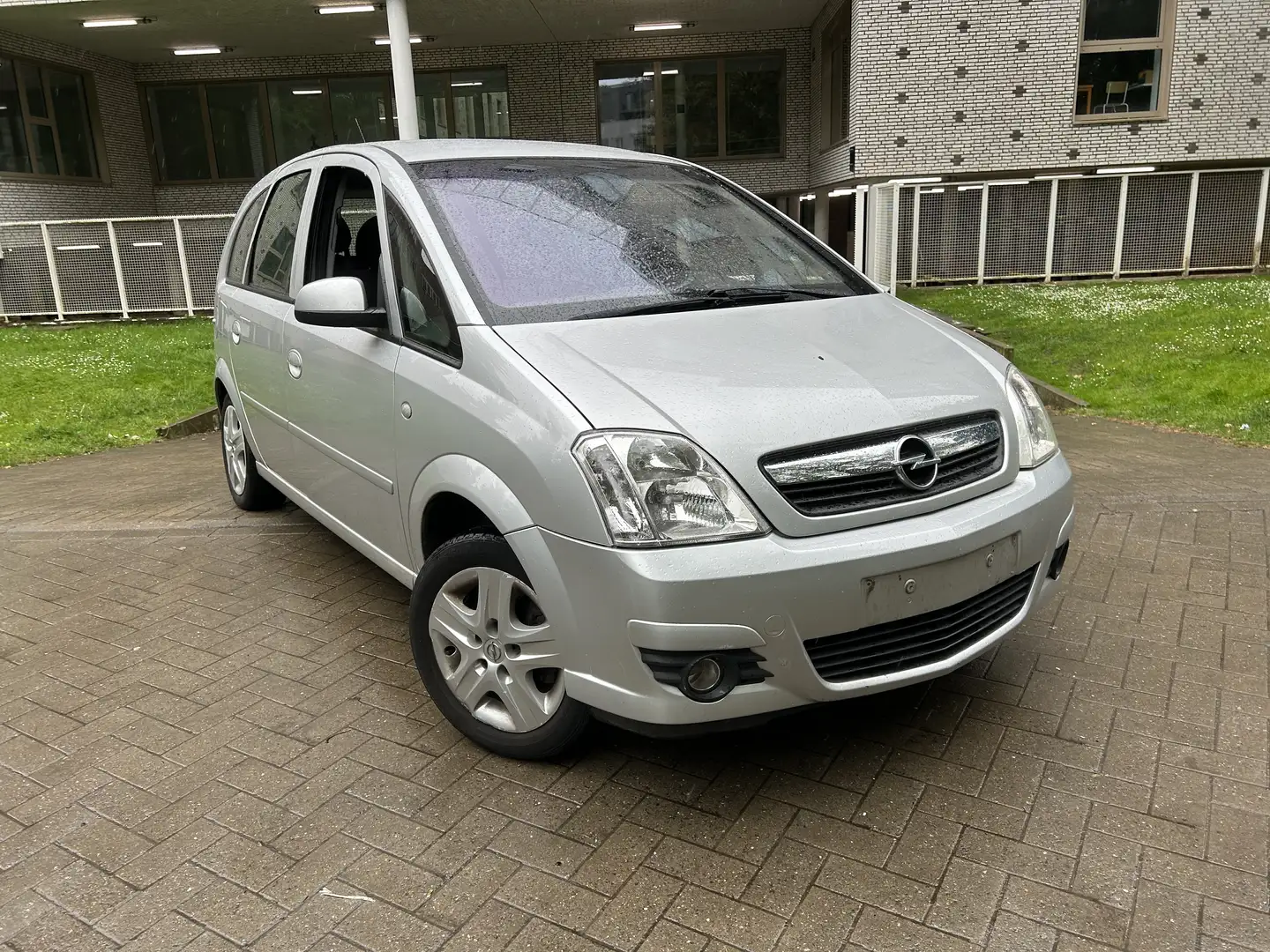Opel Meriva 1.4i XEP 16v Enjoy Gris - 1