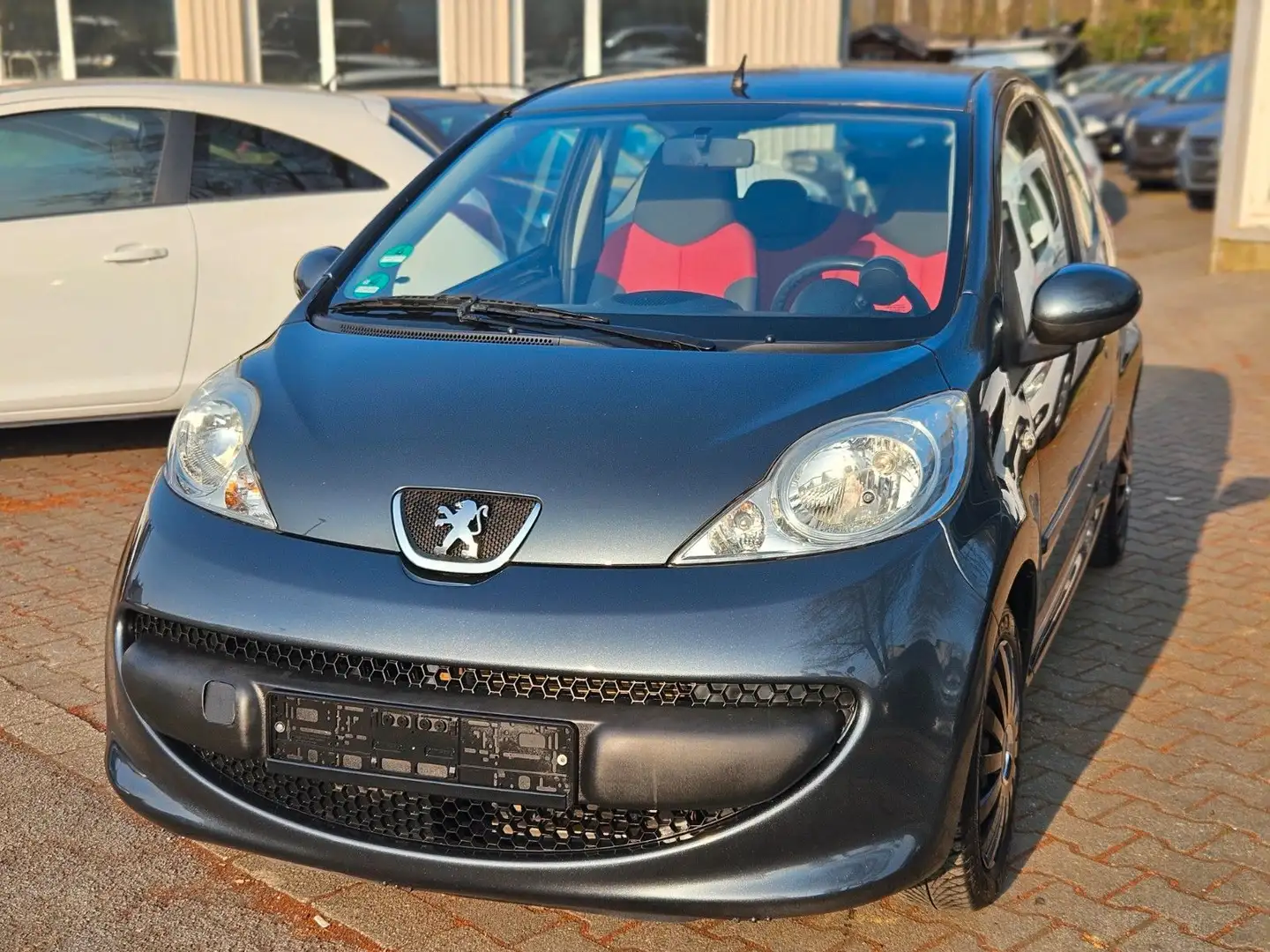 Peugeot 107 Urban Move Klima Tüv Neu Grau - 1