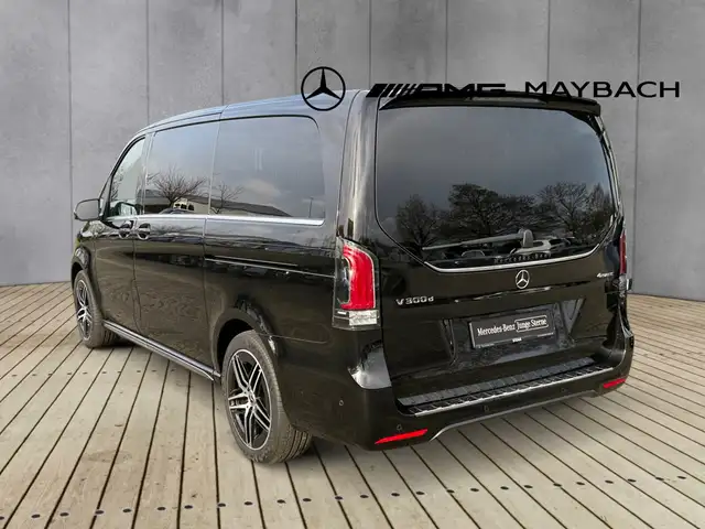 Mercedes-Benz V-Class view 3