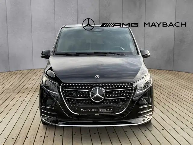 Mercedes-Benz V-Class view 7