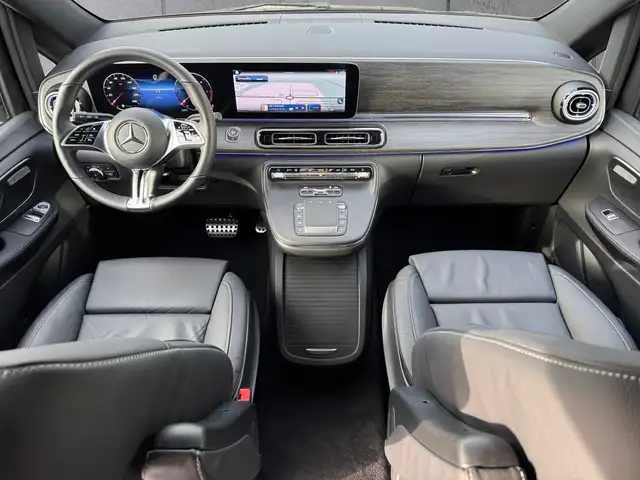 Mercedes-Benz V-Class view 4