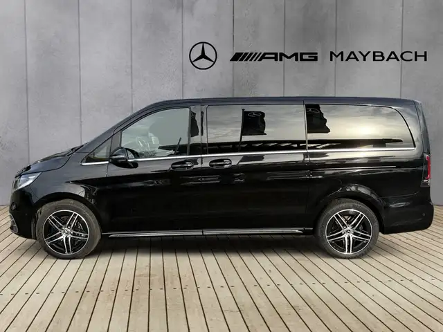 Mercedes-Benz V-Class view 2