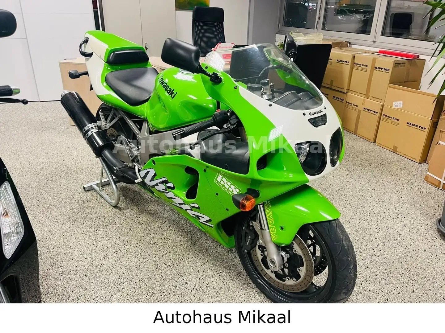 Kawasaki ZX 750 Ninja Grün - 1