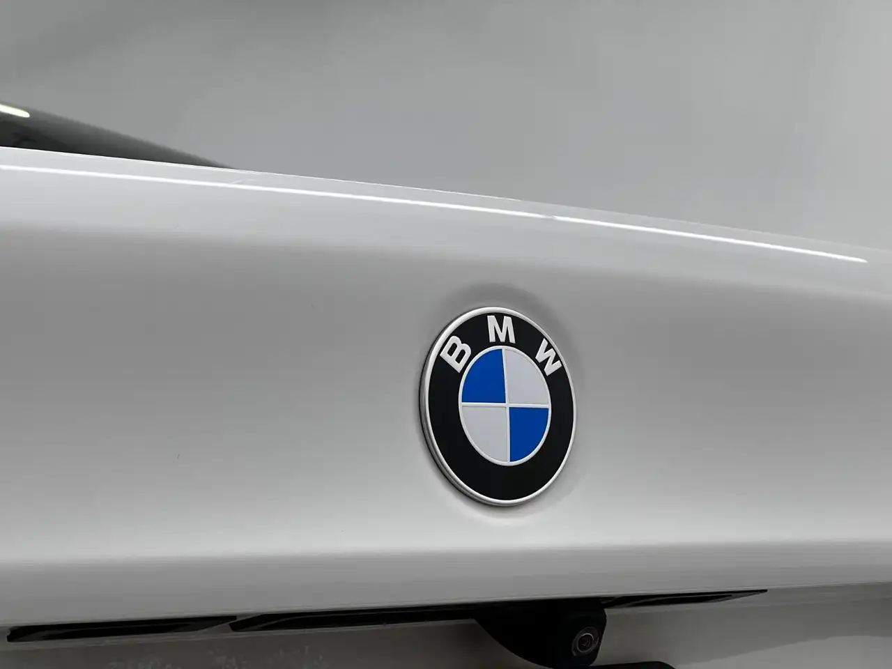 BMW 5 Series снимка BMW 5 Series