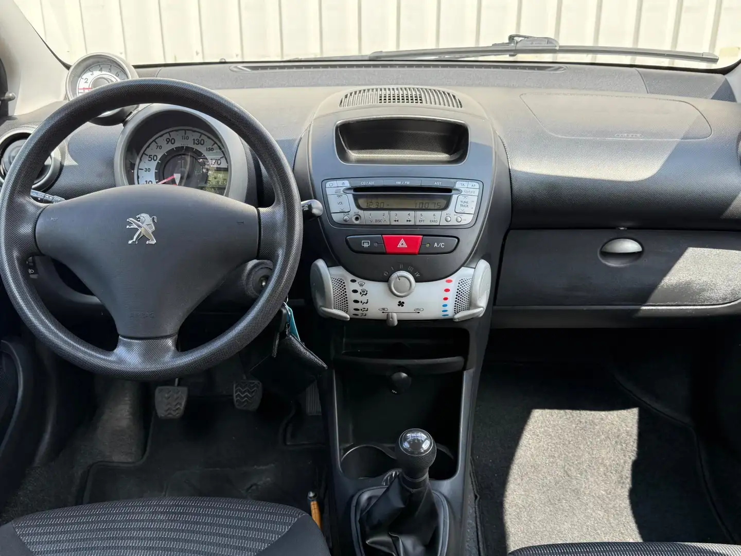 Peugeot 107 1.0 Active 2e Eigenaar,Airco,ElektrischeRamen,ISOF Negru - 2