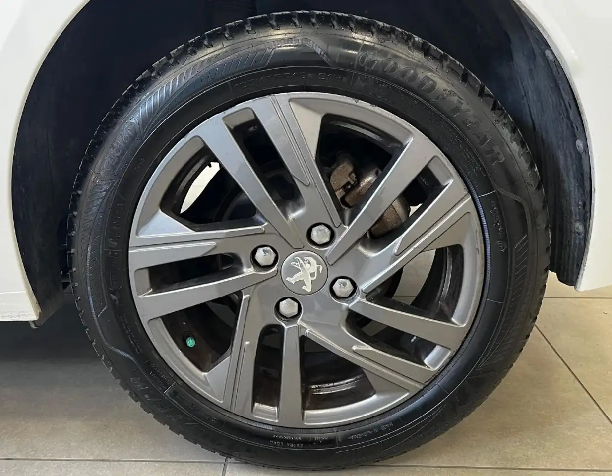 Peugeot 208 Active BlueHDi 100 S/S - NEOPATENTATI 12