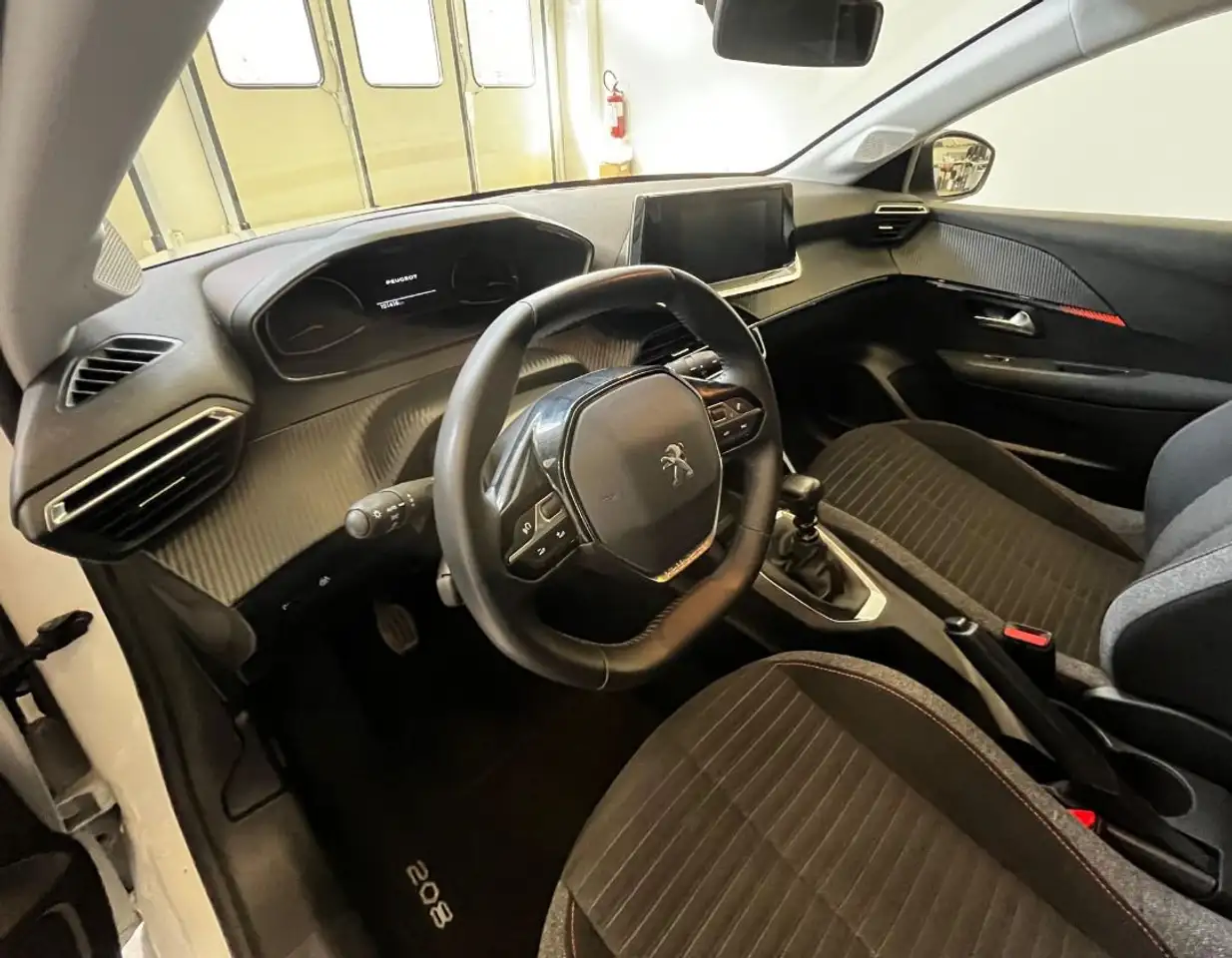 Peugeot 208 Active BlueHDi 100 S/S - NEOPATENTATI 9