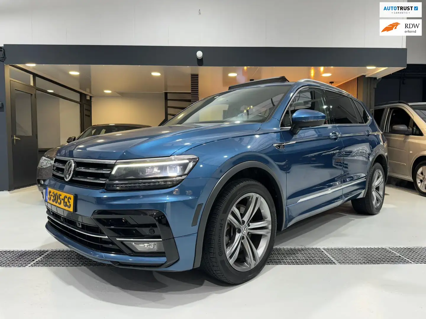 Volkswagen Tiguan 2.0 TSI DSG R-Line 4Motion Pano|360|Memory Blauw - 1