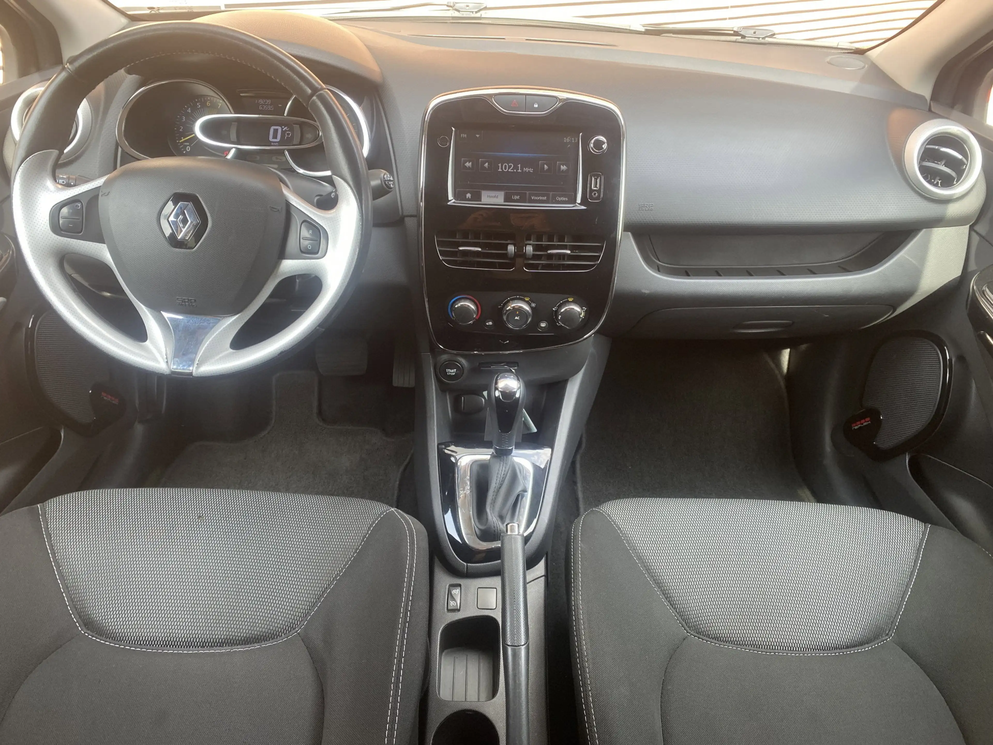Renault Clio Estate 1.2 Dynamique — photo 2