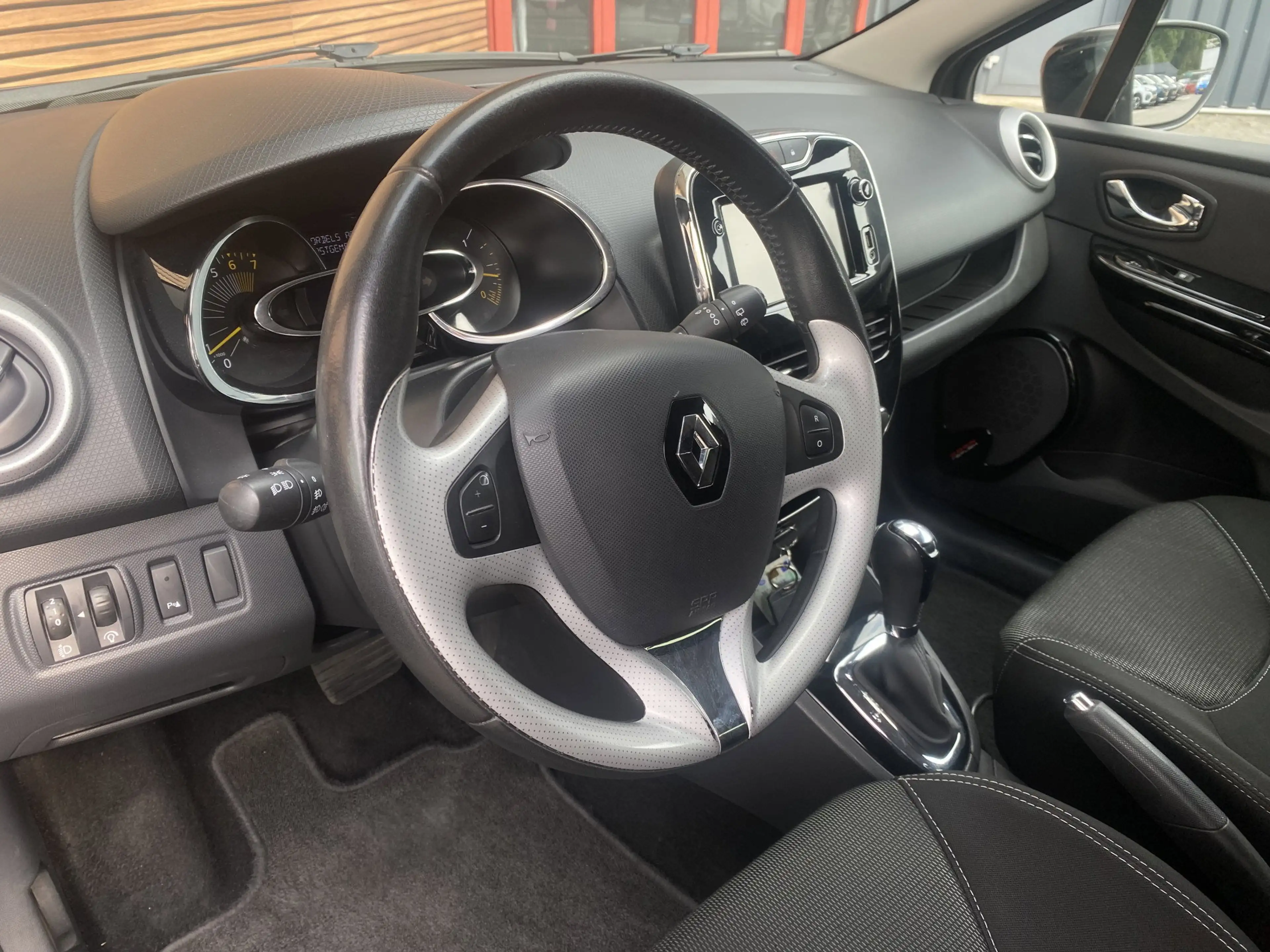 Renault Clio Estate 1.2 Dynamique — photo 7