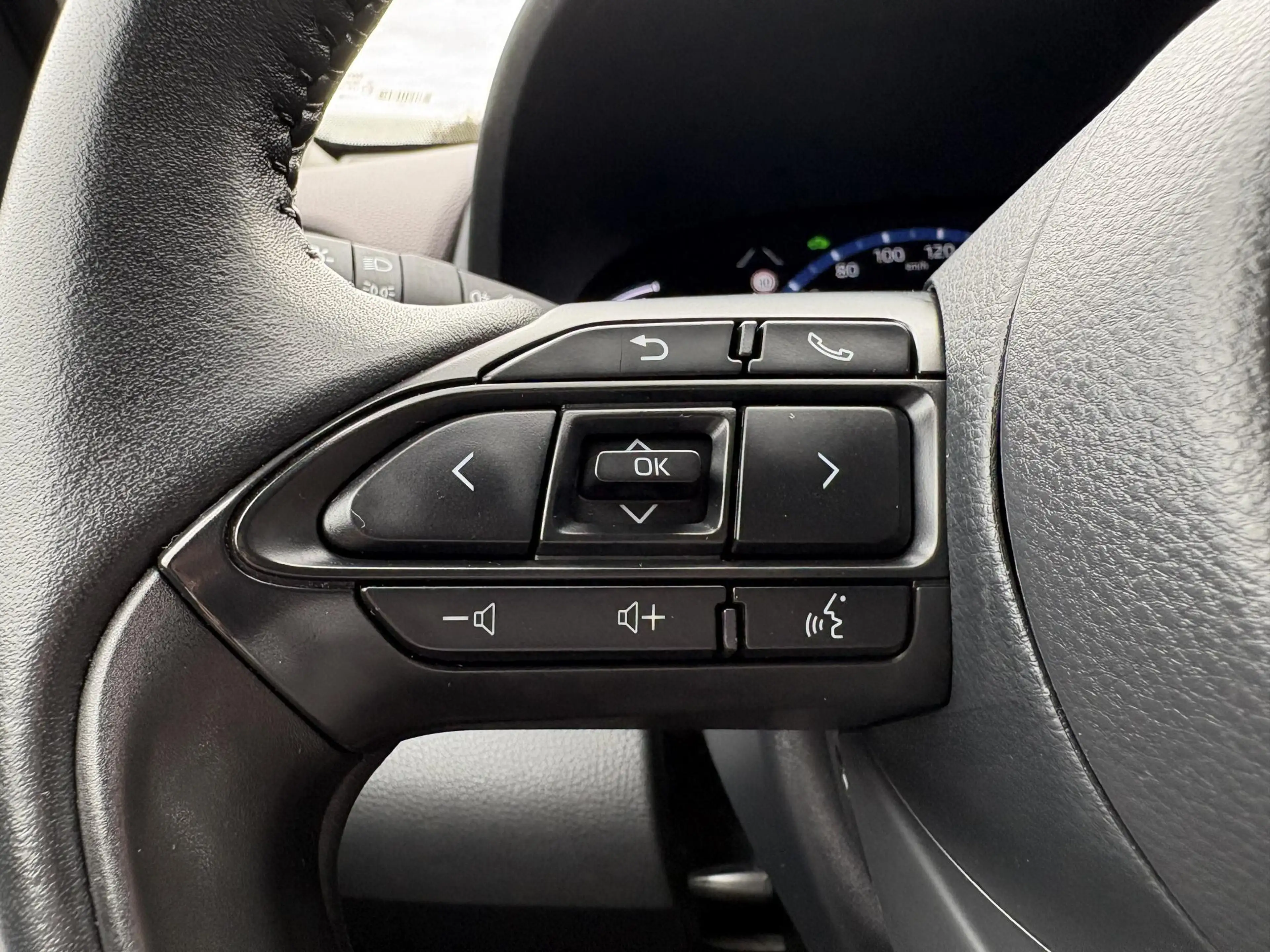 Toyota Yaris Cross 1.5 Hybrid Executive JBL-AUDIO KEYLESS ELEK-KLEP P — photo 26