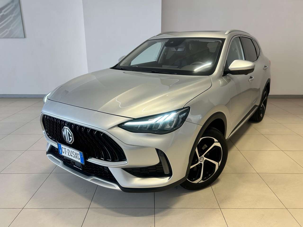 MG HS 1.5T-GDI AT Luxury