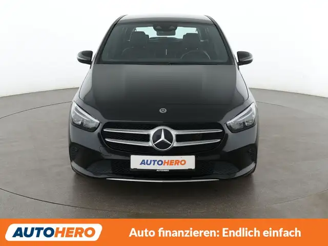 Mercedes-Benz B-Class view 9