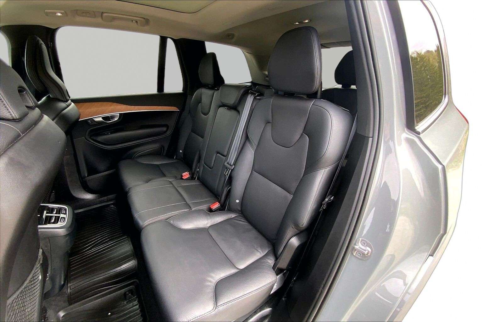 2024 Volvo XC90 | Sunroof | Leather | Heated Steering Wheel thumb 10