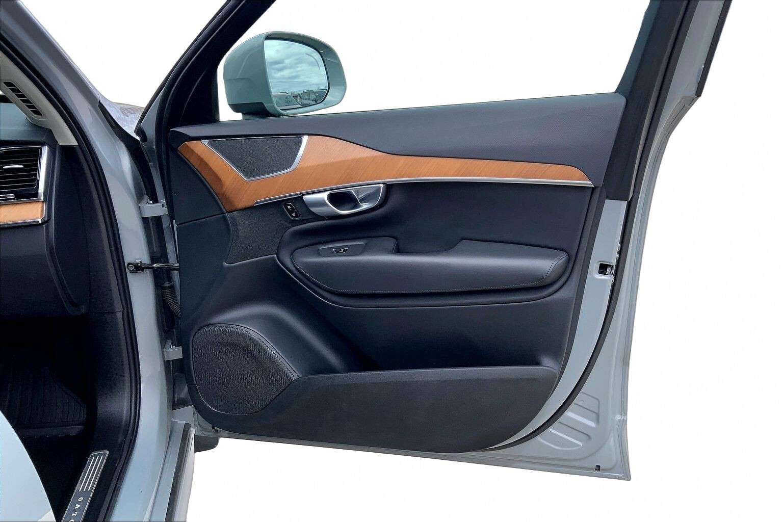 2024 Volvo XC90 | Sunroof | Leather | Heated Steering Wheel thumb 29