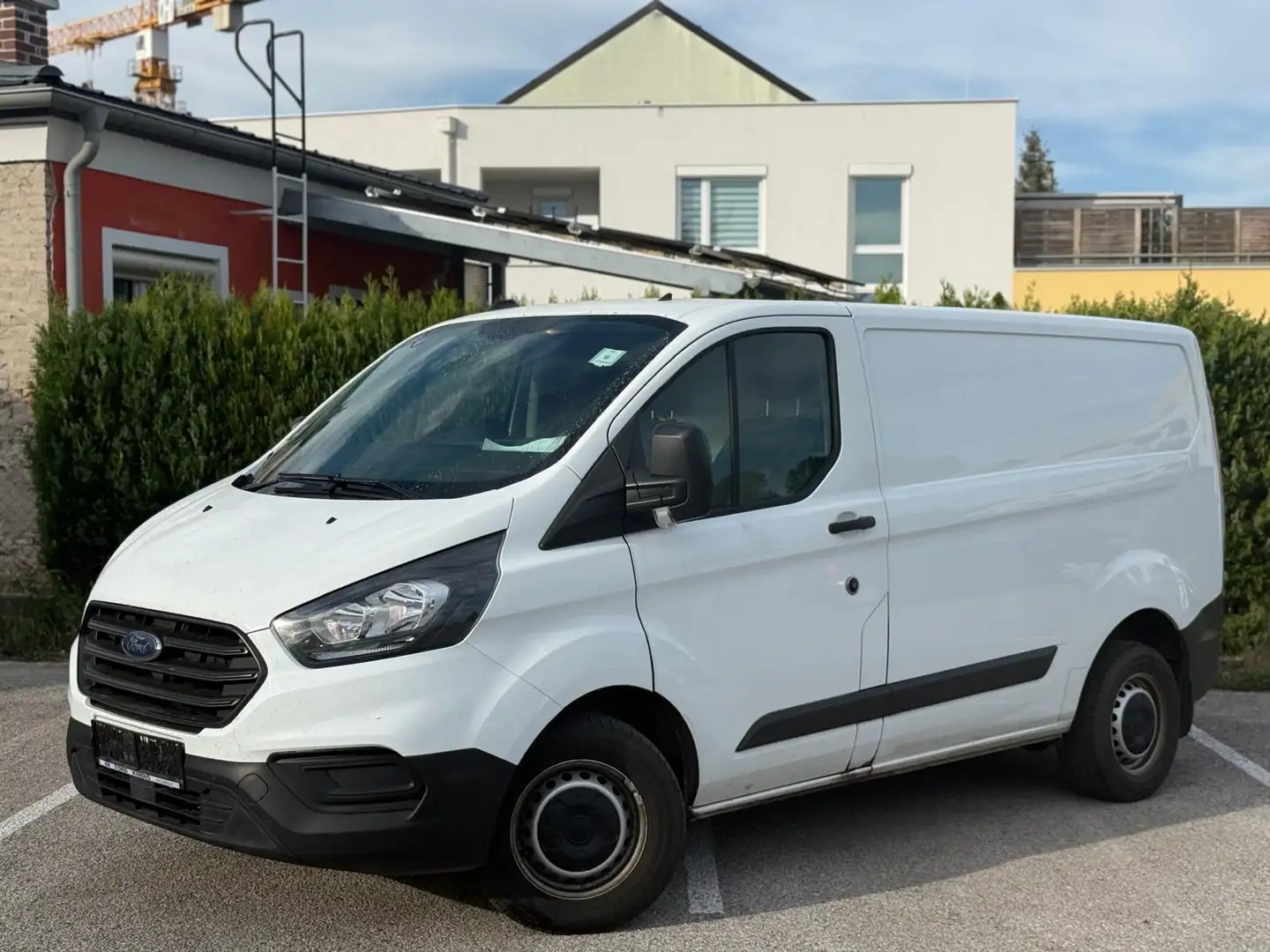Ford Transit Custom Ford Transit Custom 260 L1H1 2.0 EcoBlue Weiß - 1