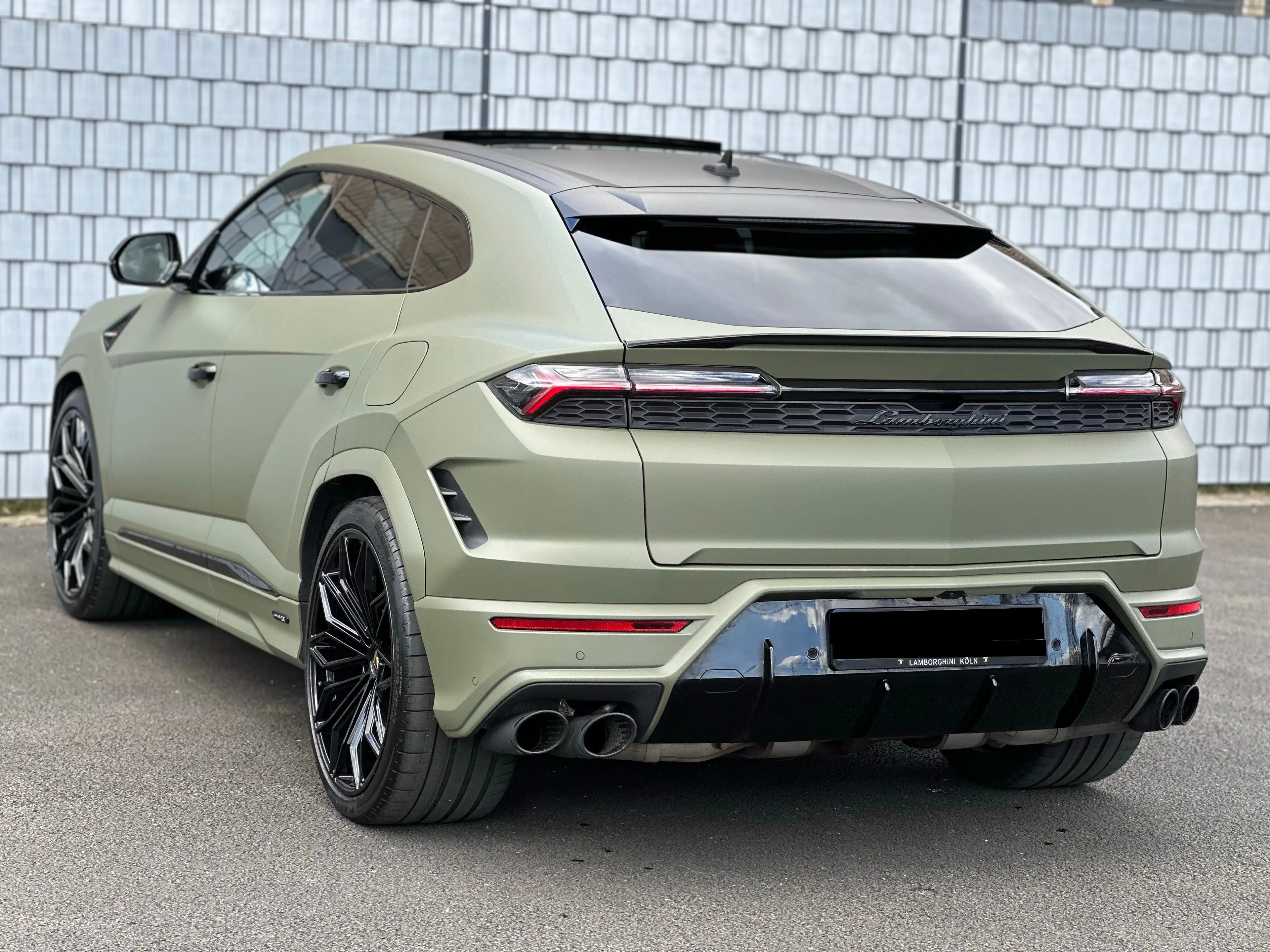 Lamborghini Urus Urus SE HYBRID STYLE-PACKAGE PANO 23-ZOLL B&O — photo 15