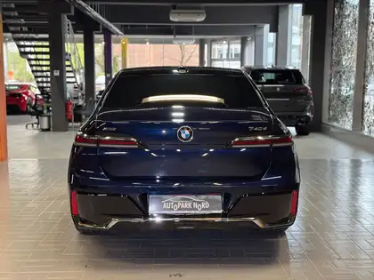 Annonce voiture d'occasion BMW 740 - CARADIZE