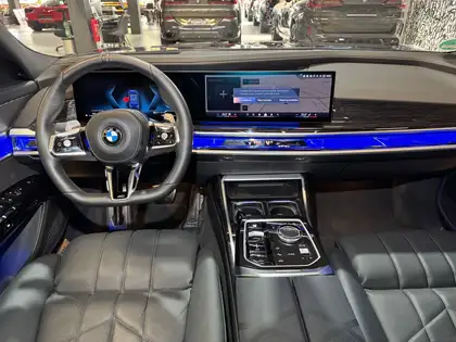 Annonce voiture d'occasion BMW 740 - CARADIZE