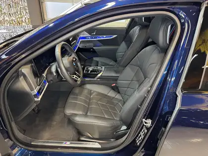 Annonce voiture d'occasion BMW 740 - CARADIZE