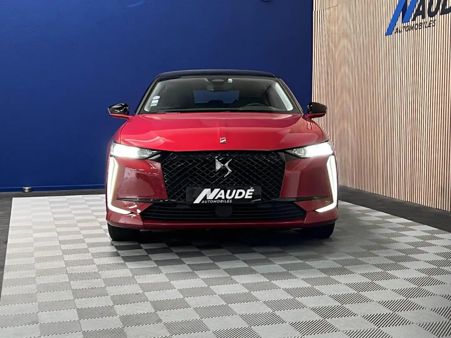 DS Automobiles DS 4 1.6 180 CH EAT8 PERFORMANCE LINE Rouge - 2