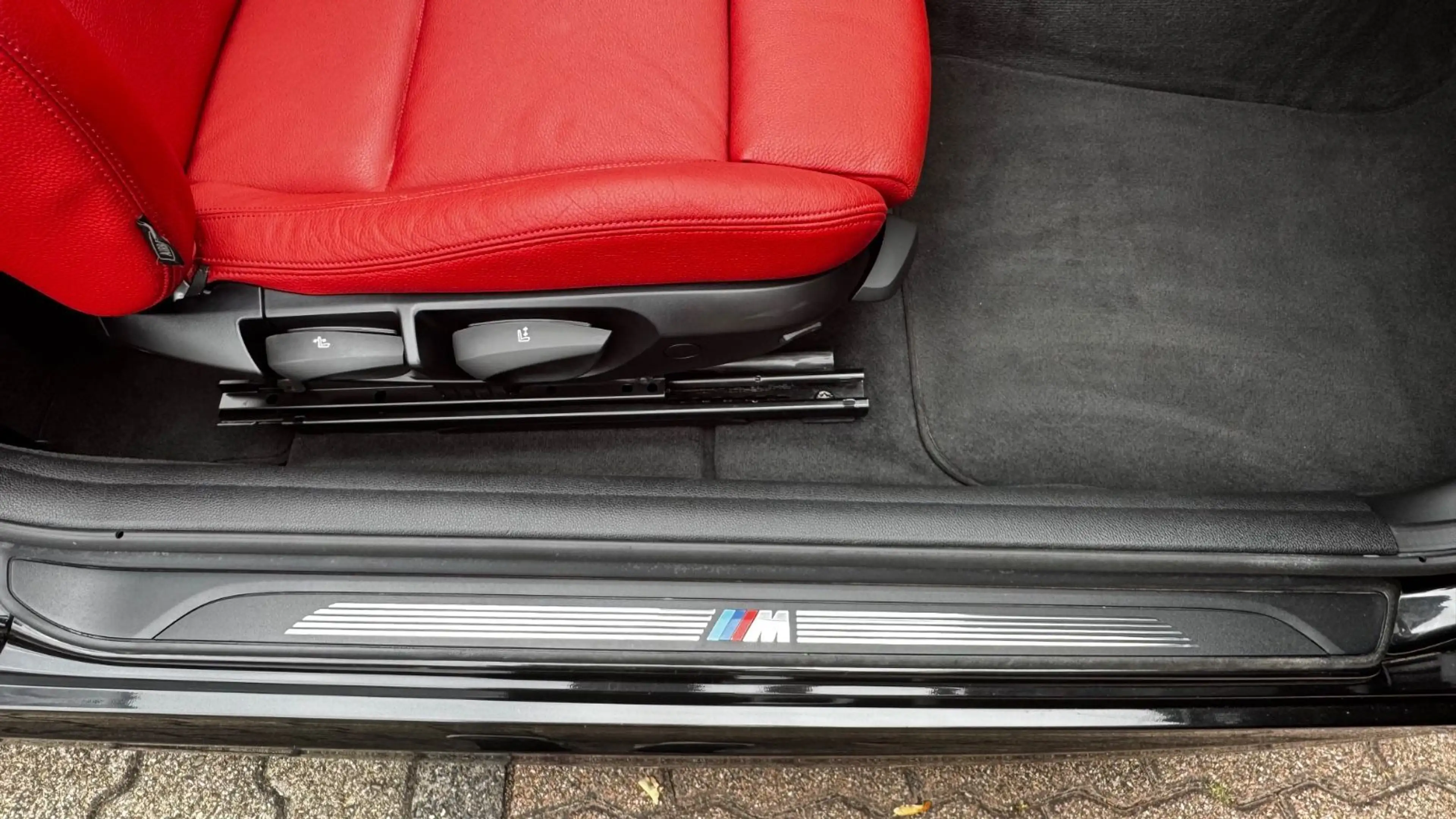 BMW 120 d Cabrio *M-Paket/Scheckheftgepf. bei BMW* — photo 14