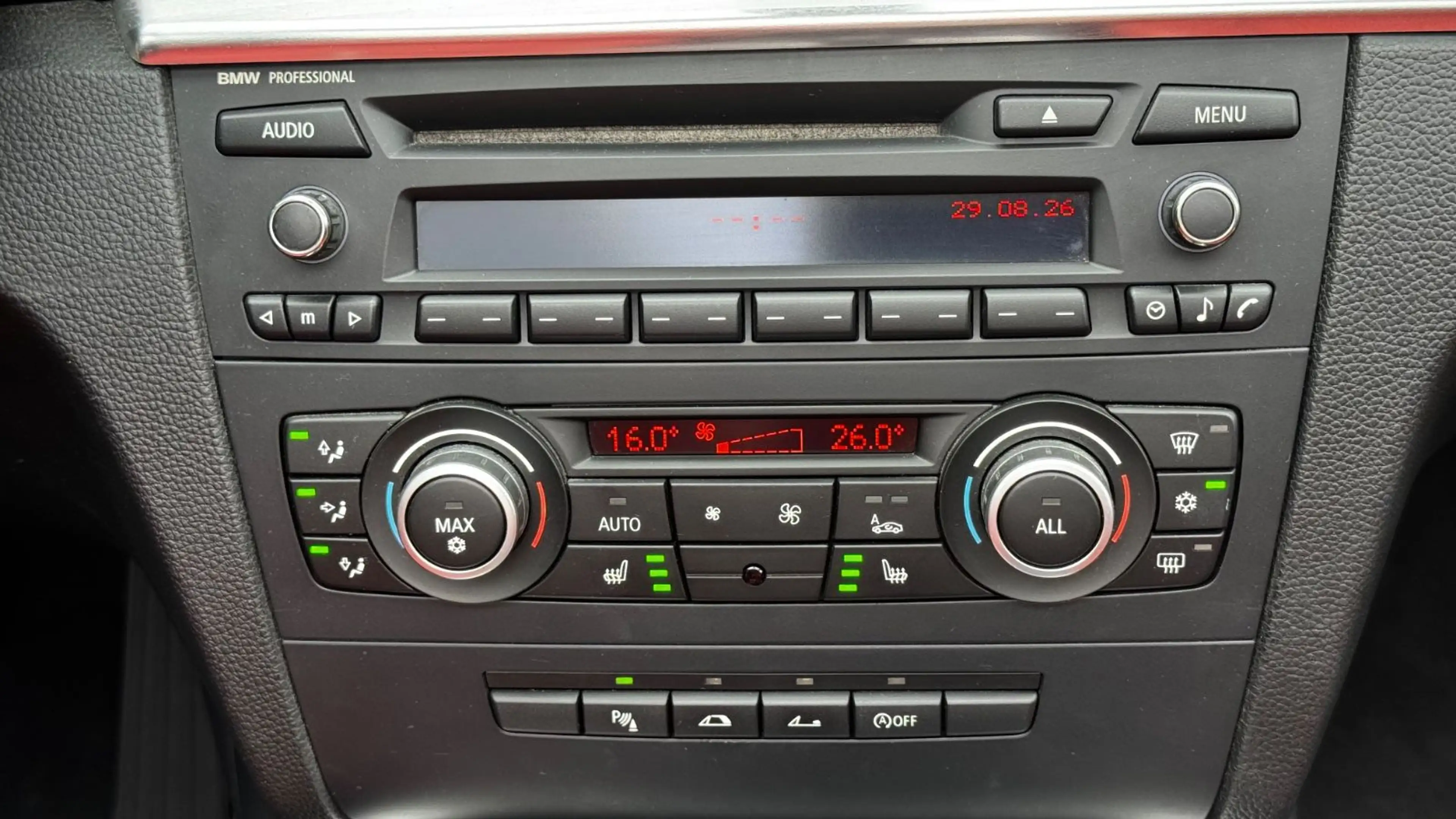 BMW 120 d Cabrio *M-Paket/Scheckheftgepf. bei BMW* — photo 15