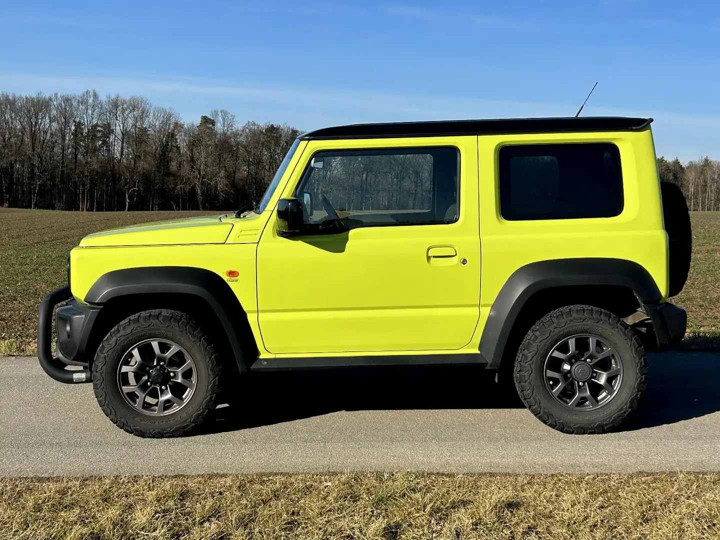 Suzuki Jimny Comfort+ AllGrip Kamera XENON BF-Goodrich Amarillo - 2