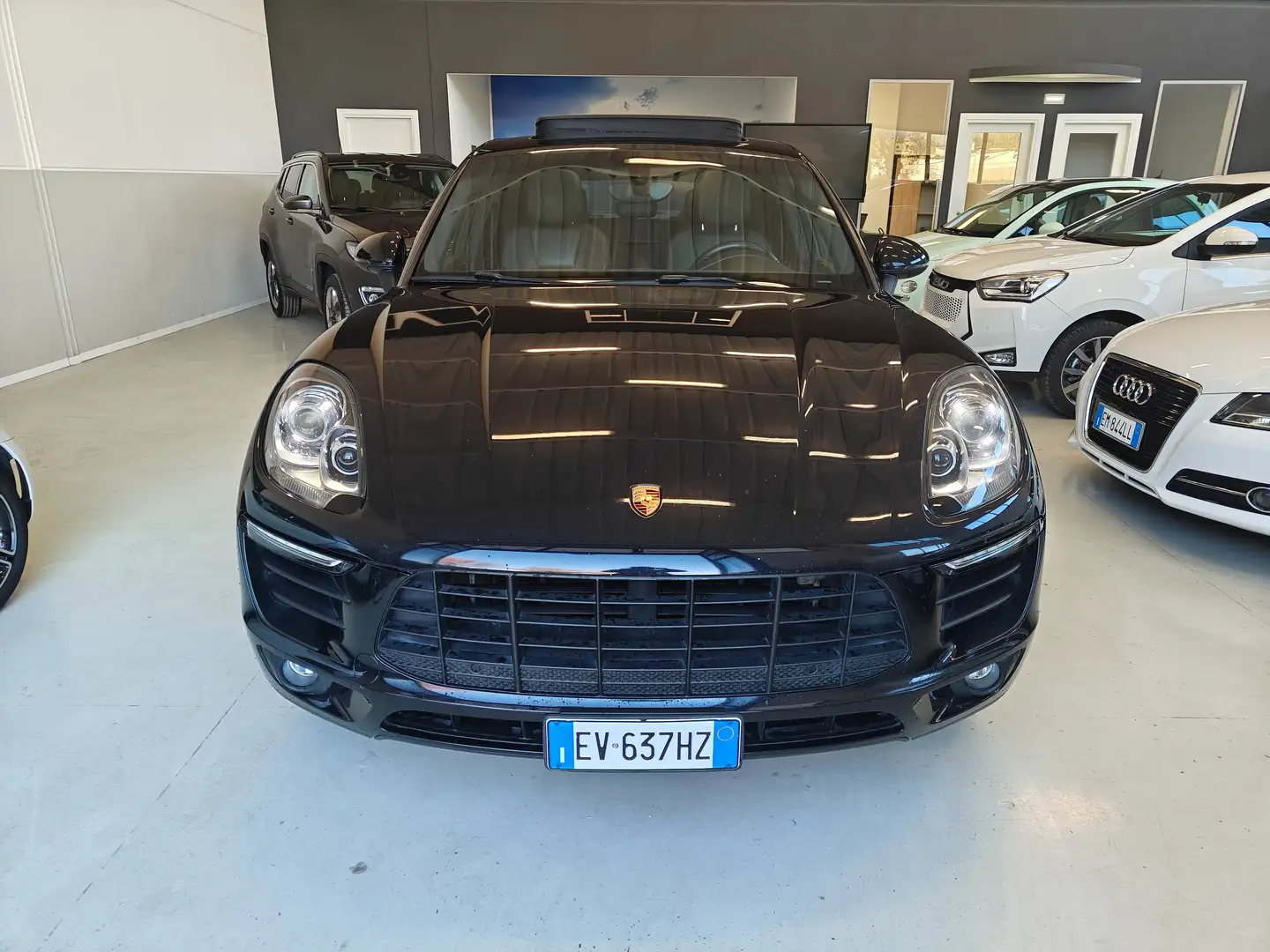 Porsche Macan 3.0 D 250 Tagliandi certificati Tetto Apribile Schwarz - 2
