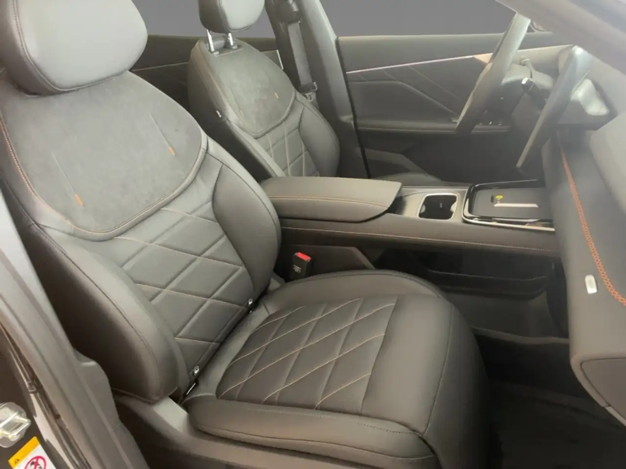 Changan Deepal S05 200 kW EV RWD MAX Panorama V2L, миниатюра 10