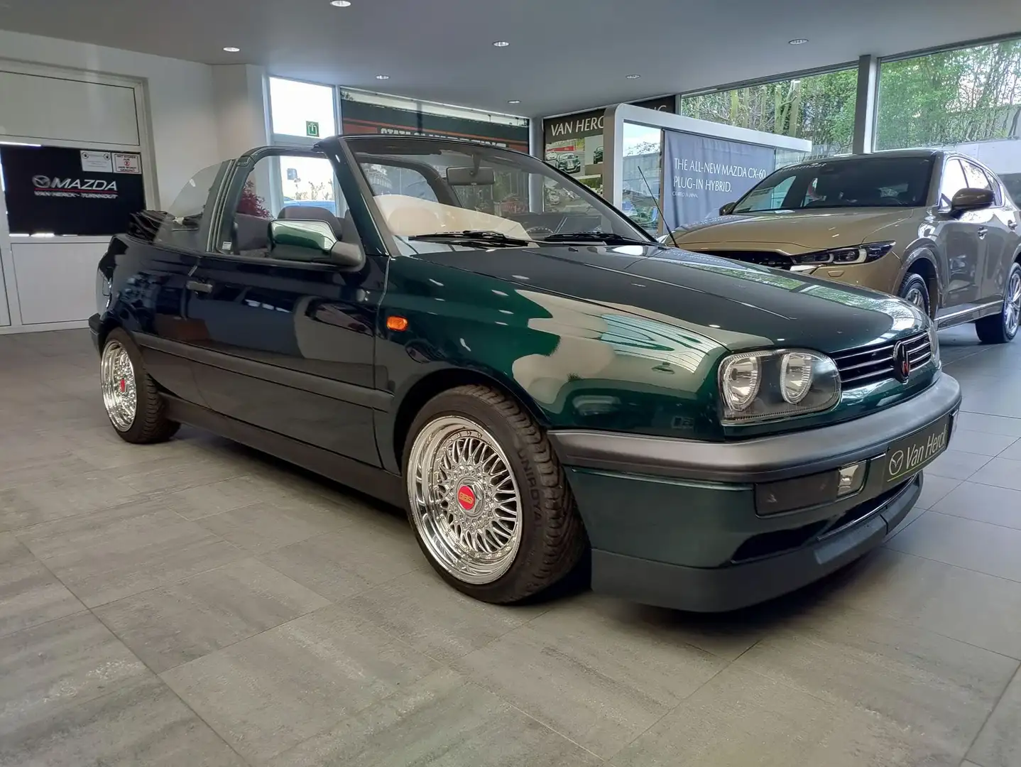 Volkswagen Golf Cabriolet 1.8i Cabrio oldtimer Verde - 1