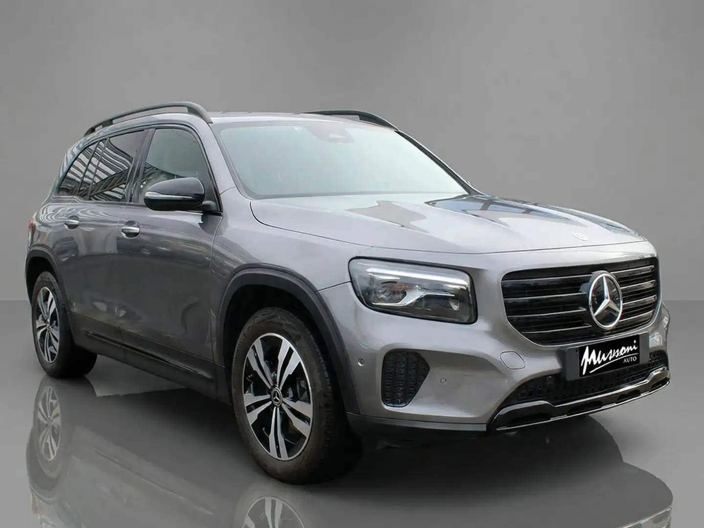 Mercedes-Benz GLB 200 d Advanced auto Grau - 1